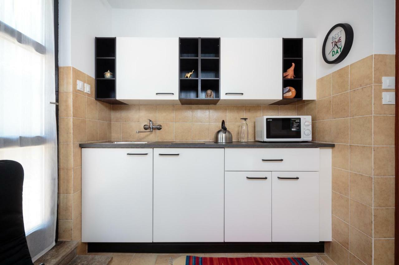 Apartments C52 ロヴィニ エクステリア 写真