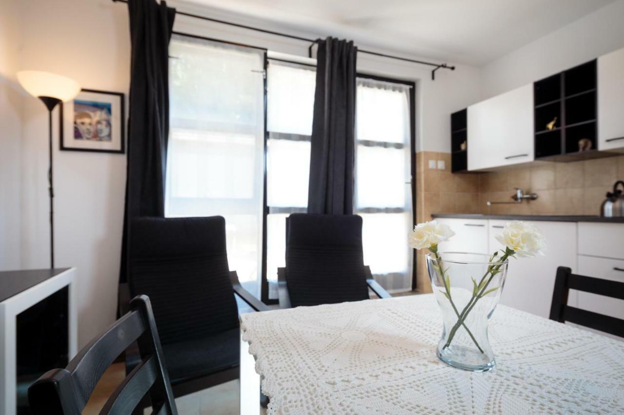 Apartments C52 ロヴィニ エクステリア 写真