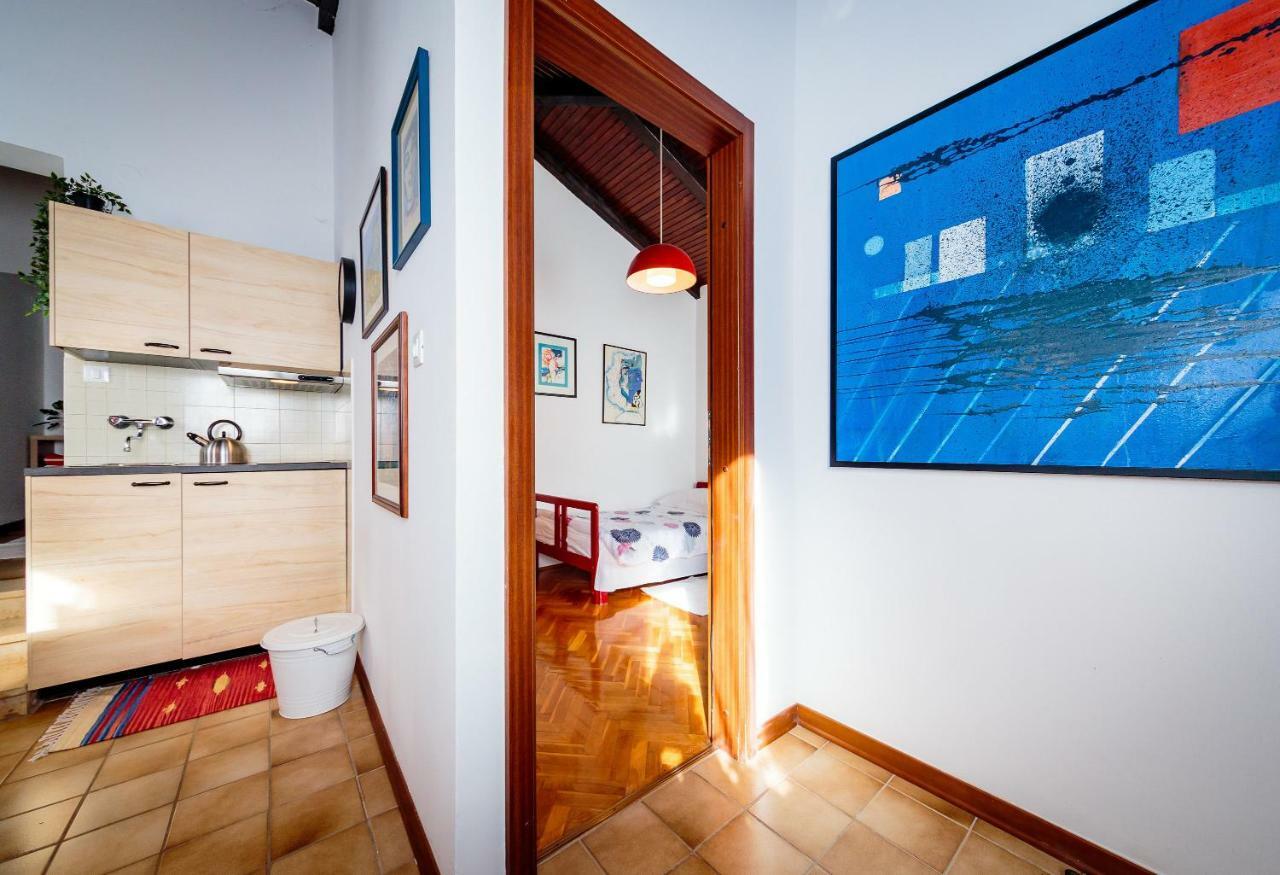 Apartments C52 ロヴィニ エクステリア 写真