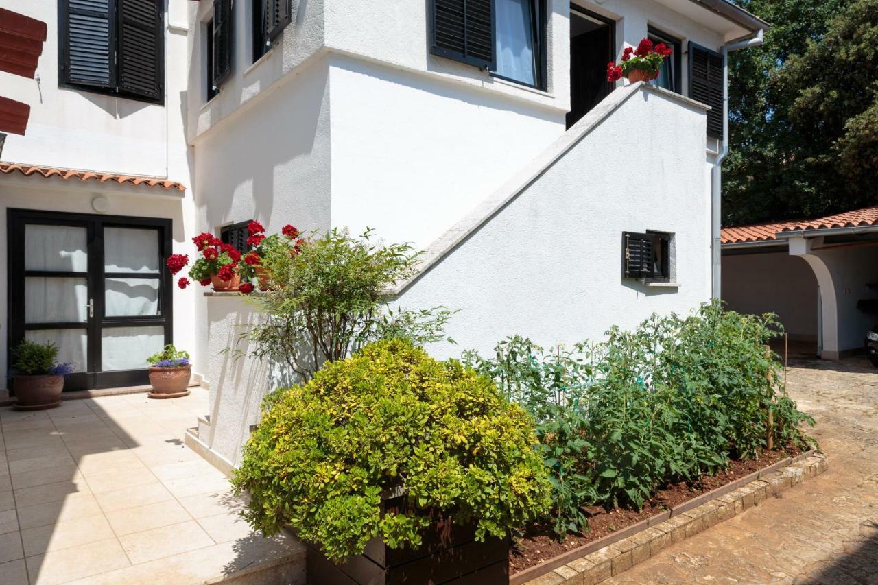 Apartments C52 ロヴィニ エクステリア 写真